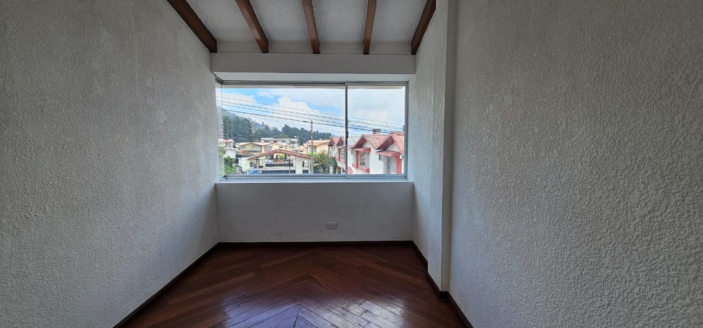 Casa de Oportunidad en Venta Sector San Carlos
