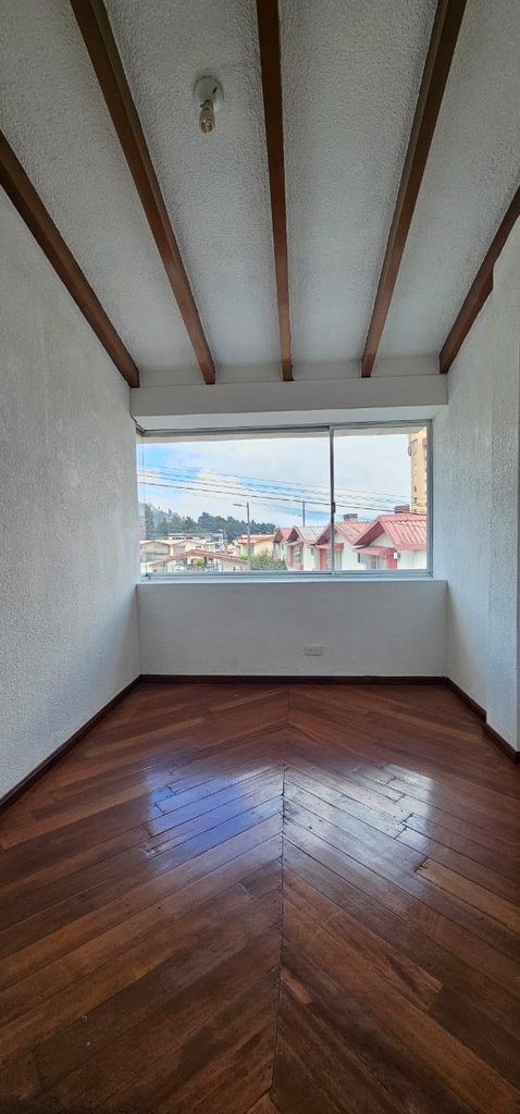 Casa de Oportunidad en Venta Sector San Carlos