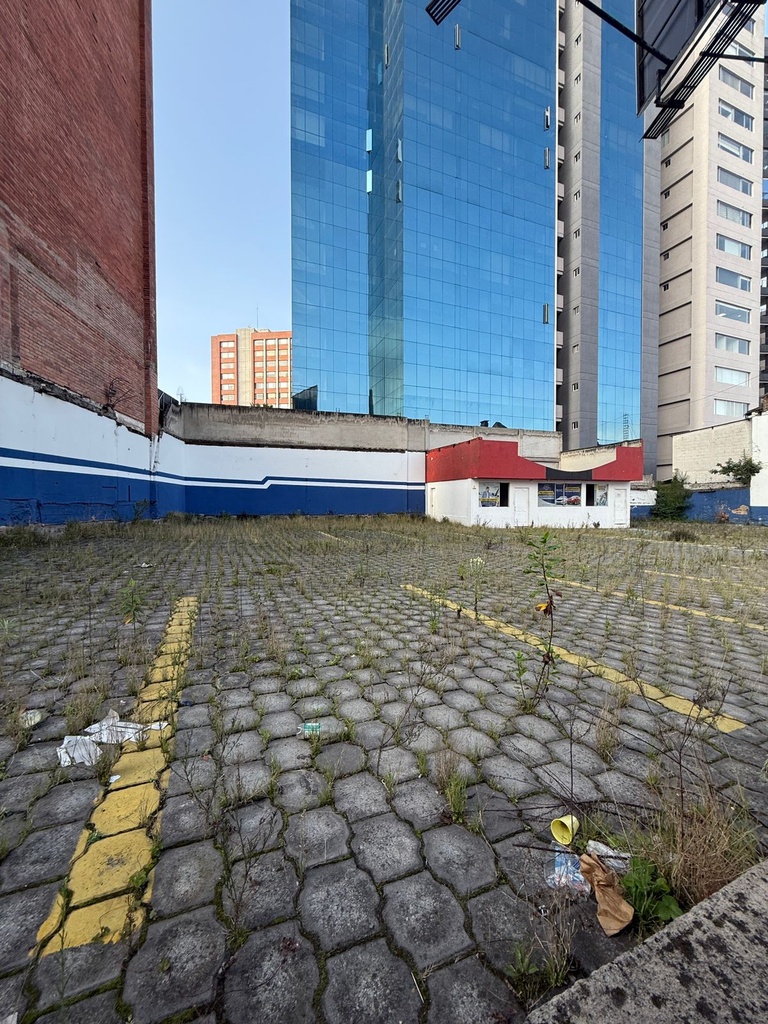 Terreno de Oportunidad en Venta Sector La Coruña