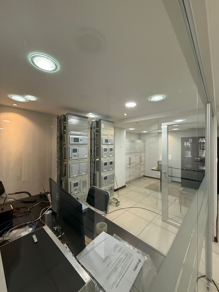 Oficina con Excelente Ubicación en Alquiler Sector República del Salvador