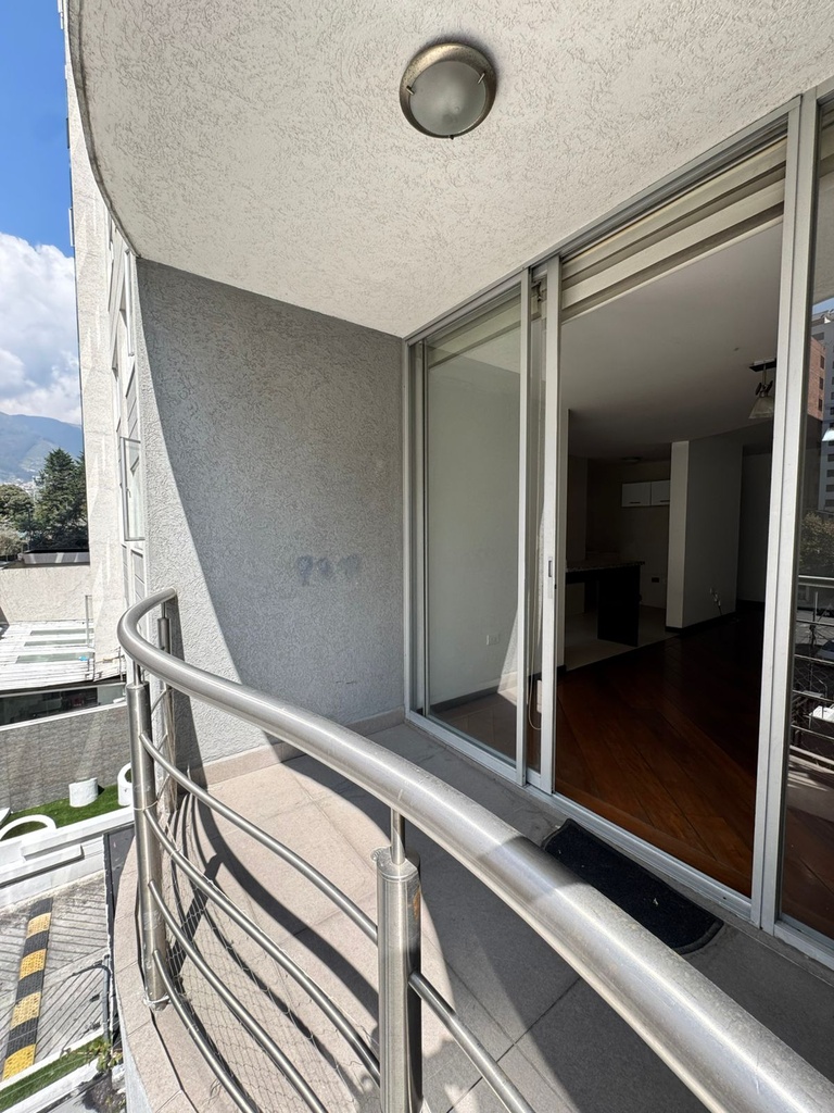 Departamento con Excelente Ubicación en Venta Sector República del Salvador