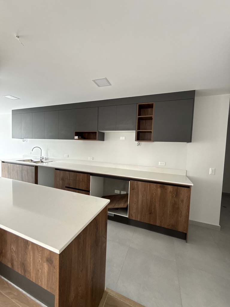 Departamento con Hermosa Vista en Alquiler Sector El Batán 