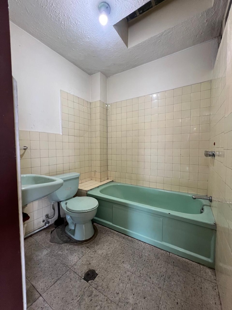 Oficina con Ubicación Estratégica en Alquiler Sector  Belisario Quevedo