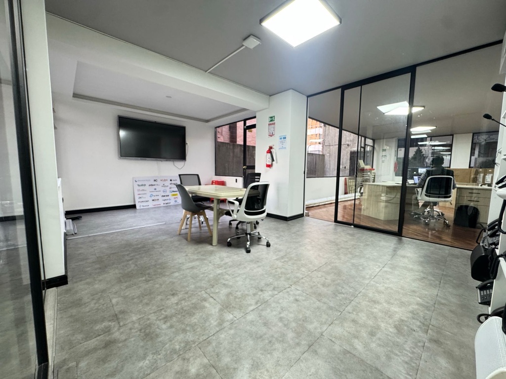 Local con Excelente Ubicación en Alquiler Sector República del Salvador 