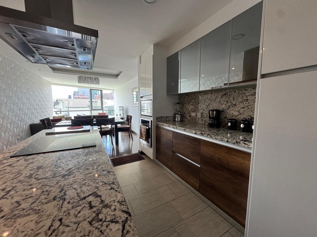  Departamento Amplio de 2 Dormitorios en Alquiler Sector Bosmediano