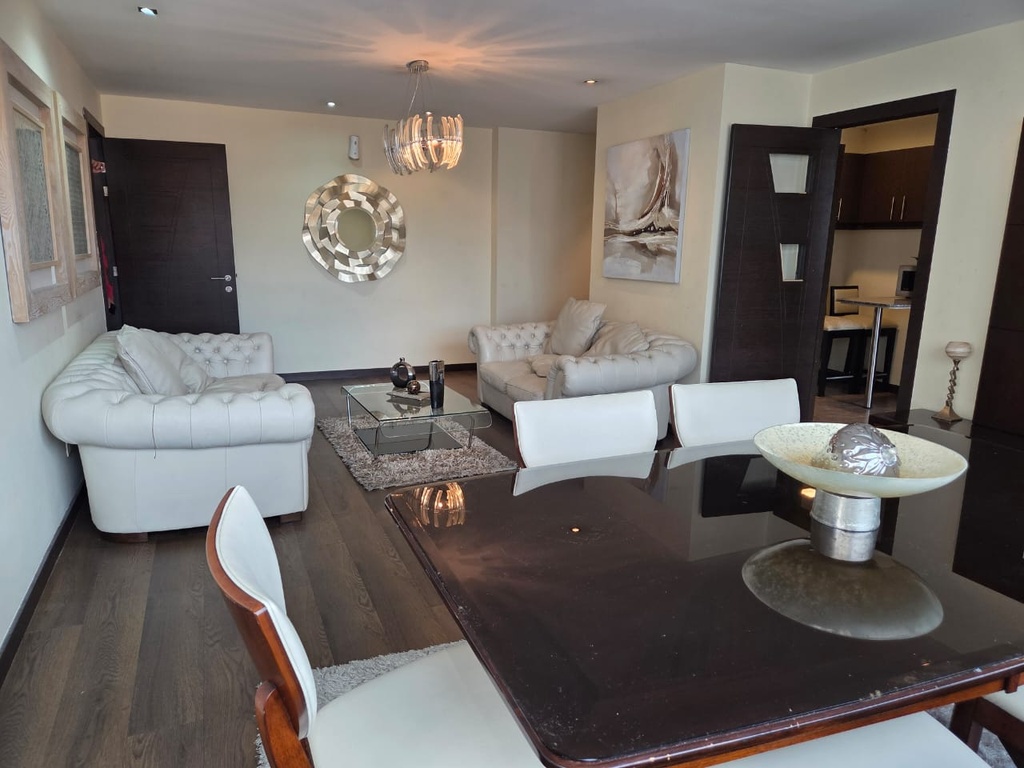 Departamento de 3 Dormitorios con Ubicación Estratégica en Alquiler Sector La Carolina 