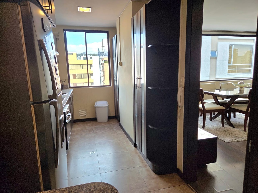 Departamento de 3 Dormitorios con Ubicación Estratégica en Alquiler Sector La Carolina 