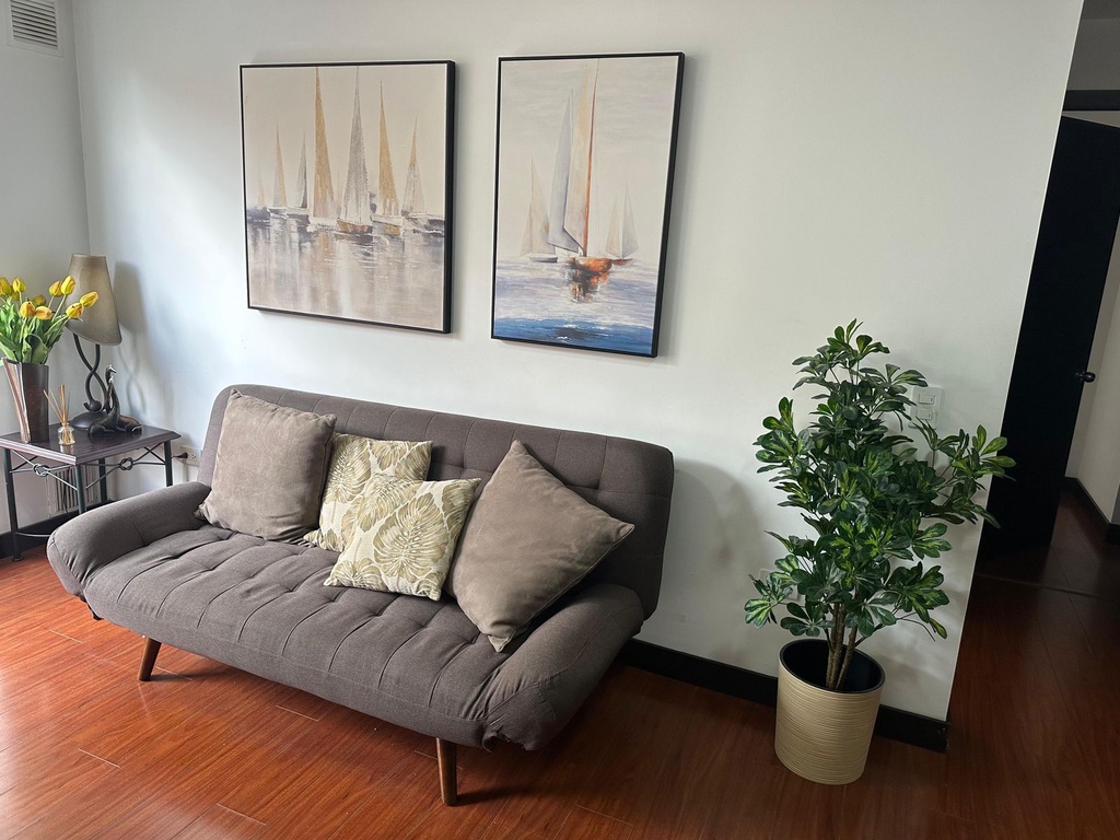 Departamento de 2 Dormitorios con Excelente Ubicación en Alquiler Sector República del Salvador