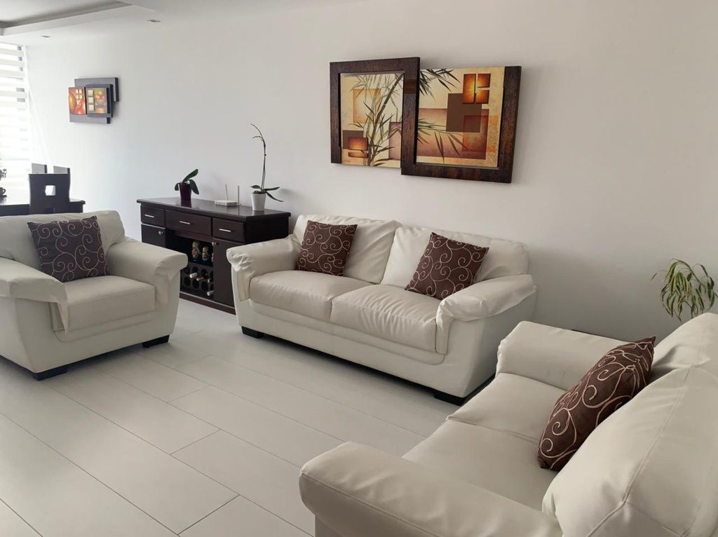 Departamento de 2 Dormitorios con Excelente Ubicación en Venta Sector República del Salvador
