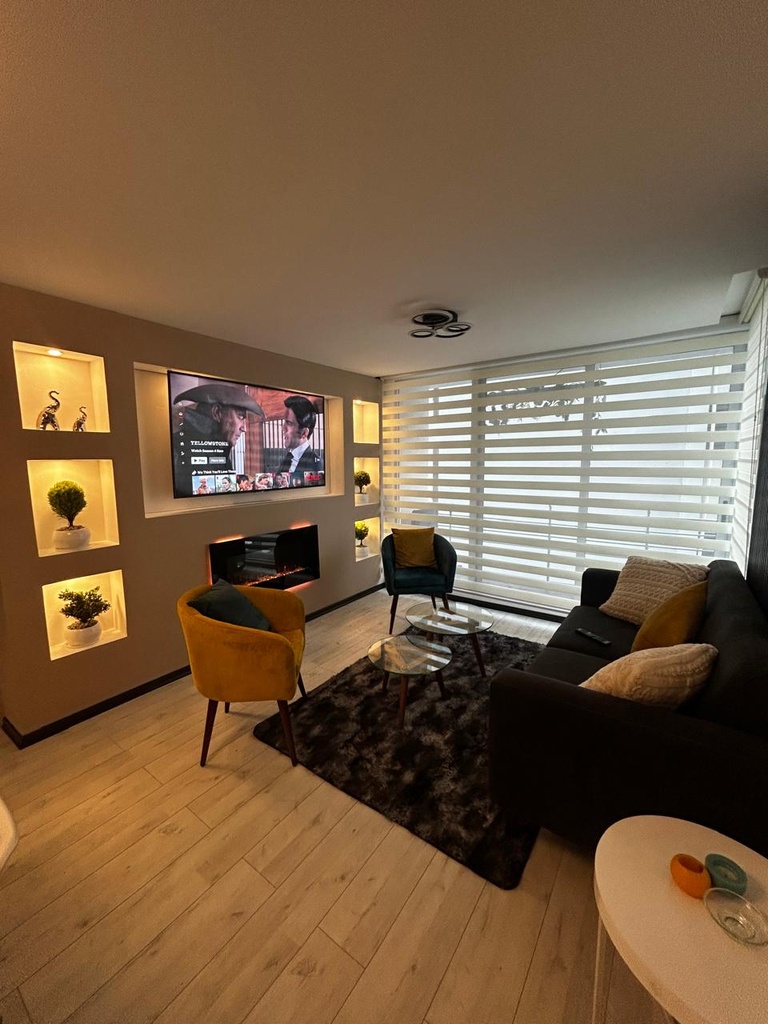 Departamento Moderno de 3 Dormitorios en Venta Sector La Carolina