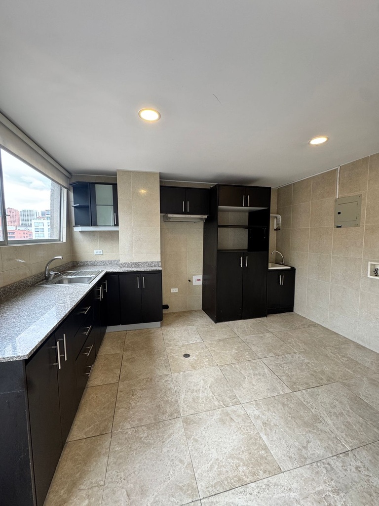 Departamento Amplio de 3 Dormitorios en Venta Sector Bosmediano 