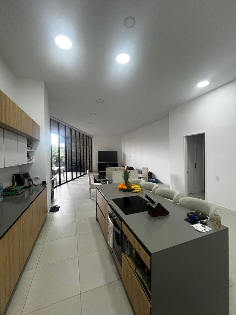 Departamento Amplio de 3 Dormitorios en Alquiler Sector Cumbayá   