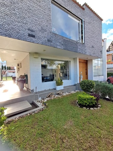 [Casa Independiente Cumbaya - RC] Casa Independiente Cumbayá Amoblada 