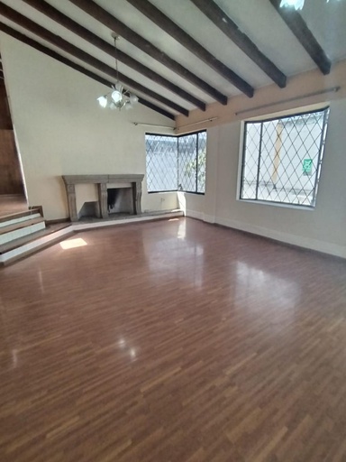 [Casa Francisco Dalmau Venta - RC] Casa con Ubicación Estratégica Sector Real Audiencia