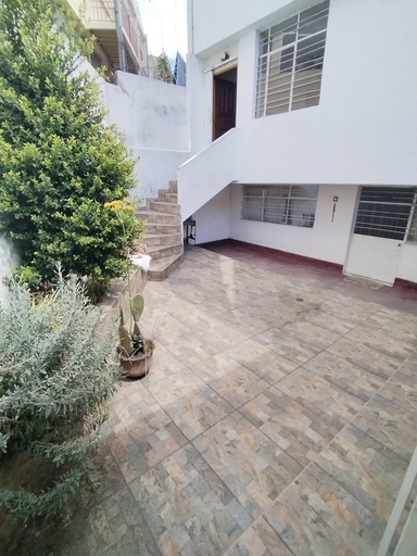 [Casa independiente - RC] Suite con Excelente Ubicación en Alquiler Sector Rumipamba  
