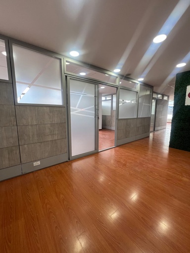 [Oficina Alisal 1005-RC] Oficina con Hermosa Vista en Alquiler Sector Orellana  