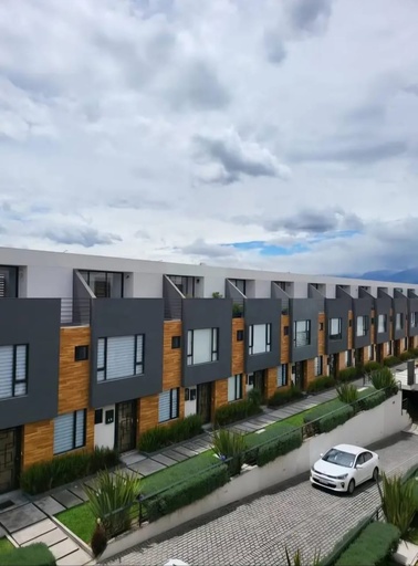 [Conjunto Residencial Kintu - RC] Casa Moderna de 3 Dormitorios en Alquiler Sector Calderón